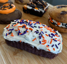 Load image into Gallery viewer, Halloween Sampler Box