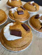 Load image into Gallery viewer, Pumpkin Cookie S&#39;More Pies